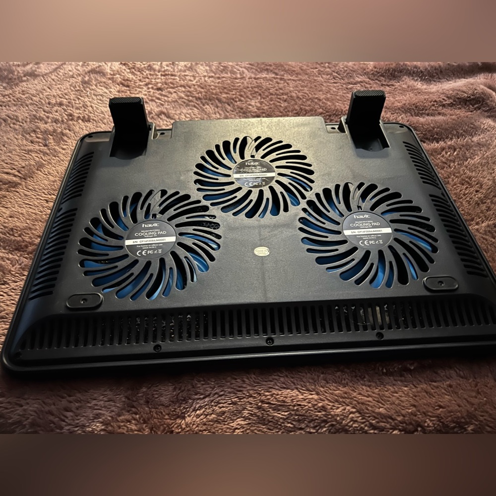 NEW Havit Computer Fan & Stand!! Keep your computer from overheating!! - Picture 2 of 5